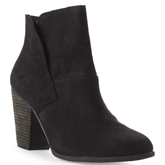 Vince Camuto Block Heel Bootie - Picture 1 of 7